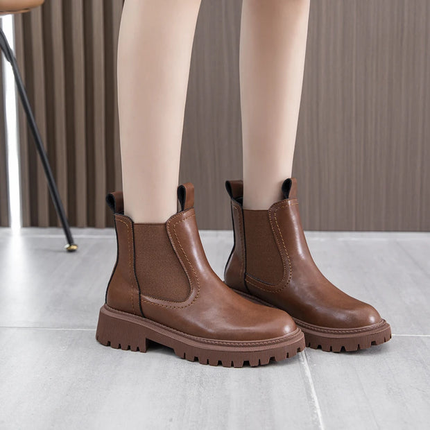 AIYUQI Women’s Retro Chelsea Boots